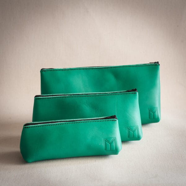 Trousse de voyage en cuir