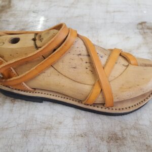 Sandales en cuir réglables