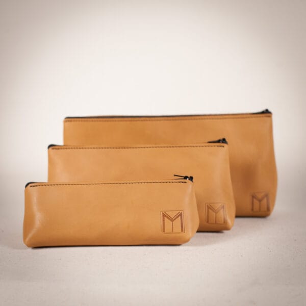 Trousse de voyage en cuir