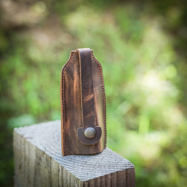 cloche a clef en cuir