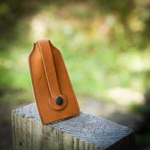 cloche a clef en cuir